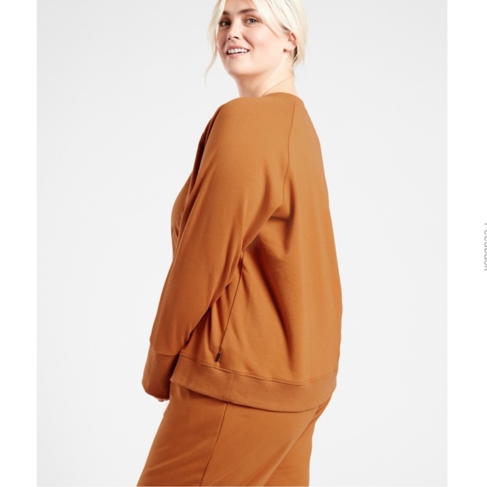 Athleta Women's Orange Sweatshirt